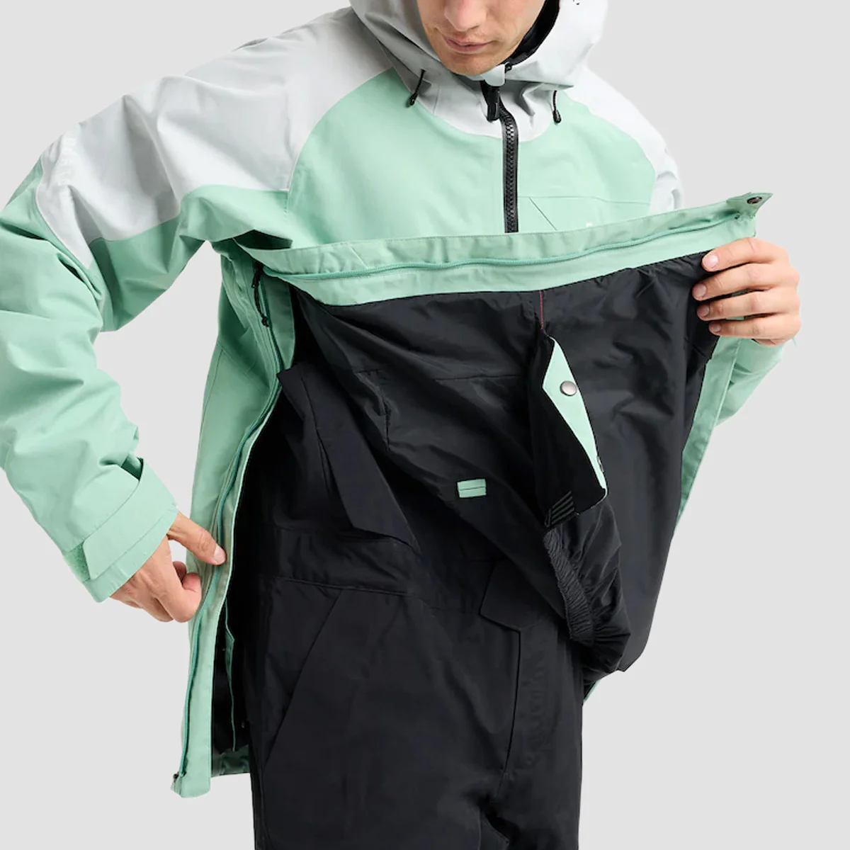 Burton [ak] Velocity GORE‑TEX 2L Anorak Snow Jacket Soft Sage/Gray Cloud - Image 3