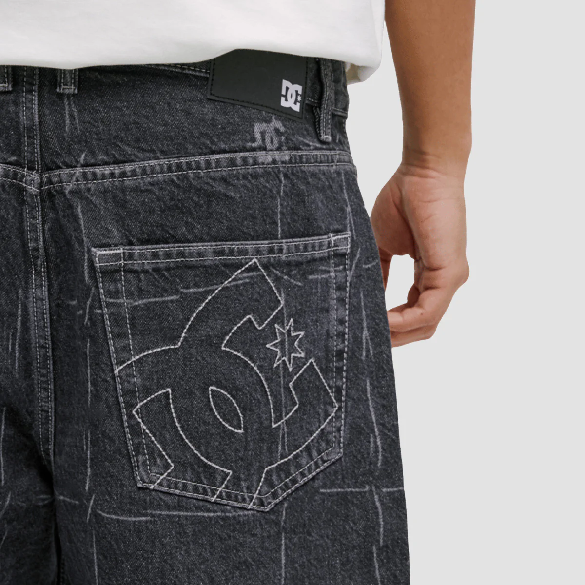 DC Baggy Jeans Wired 32 Black - Image 2