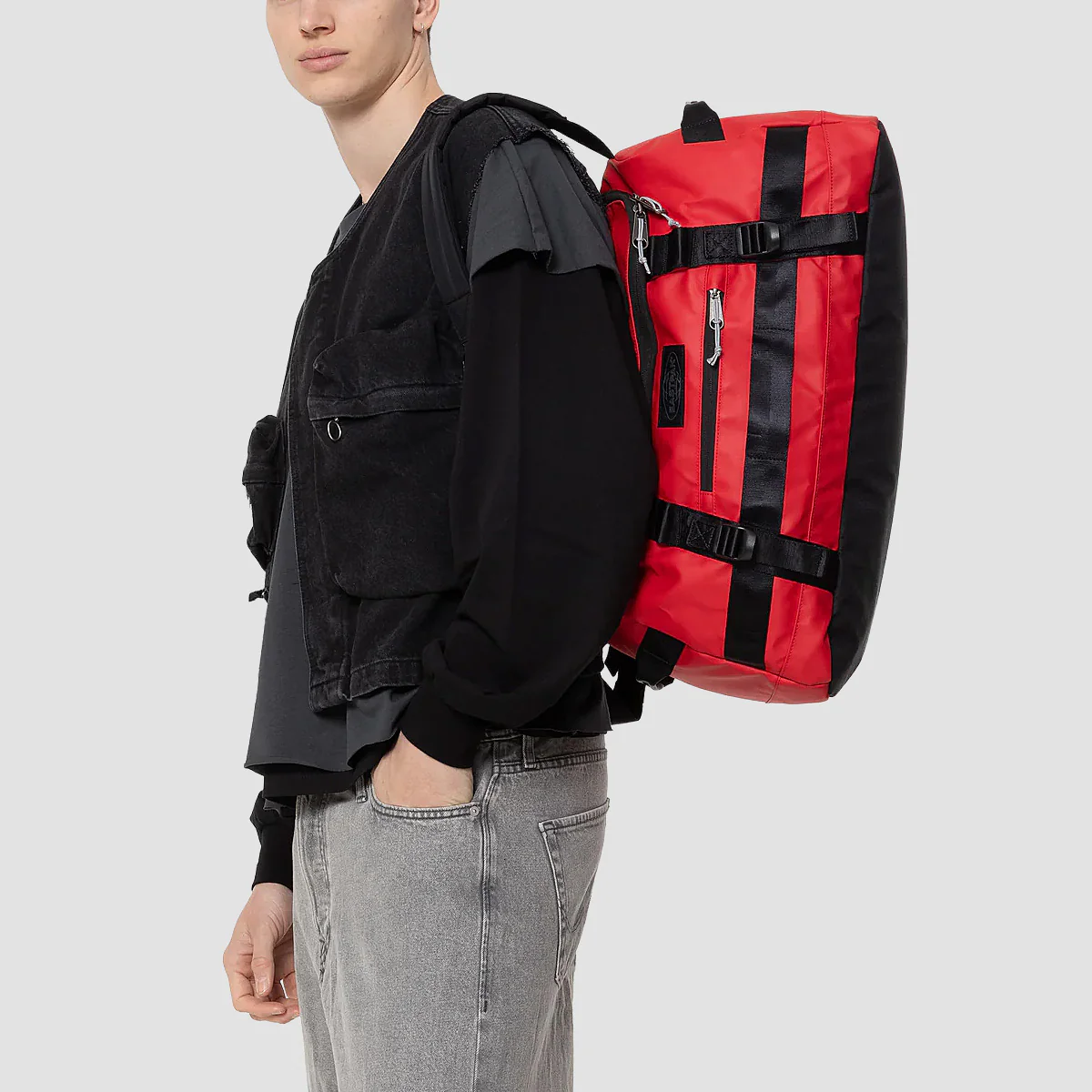 Eastpak Duffel Pack S 40L Duffle Bag Tarp Red - Image 2