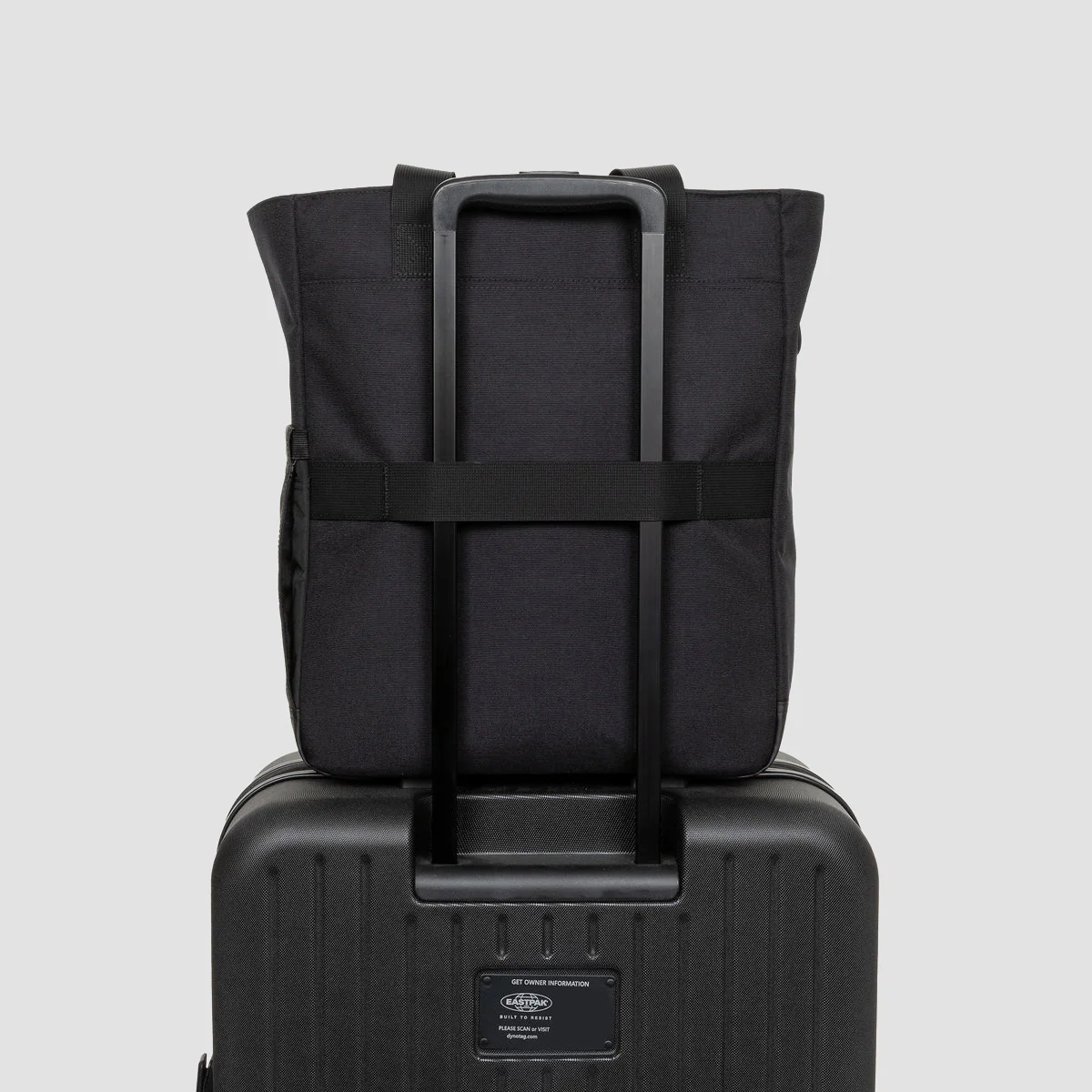 Eastpak Icon Travel 24L Tote Bag On Black - Image 2