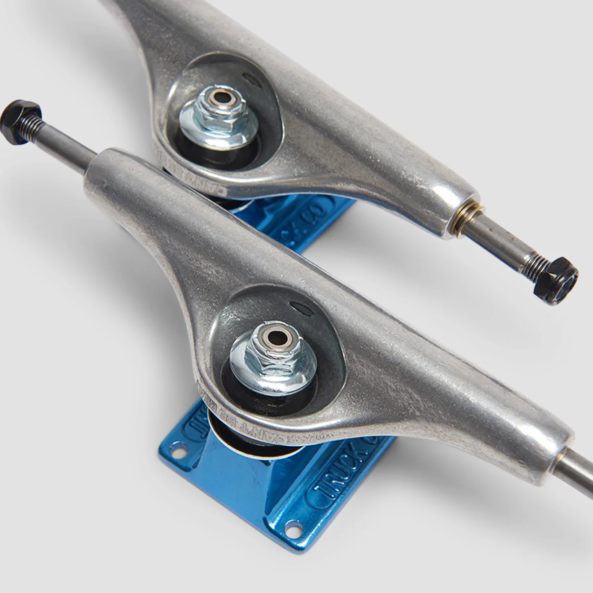 Independent Stage 11 149 Forged Hollow Cant Be Beat 78 Skateboard Trucks 1 Pair Silver/Blue - 8.5" - Image 4