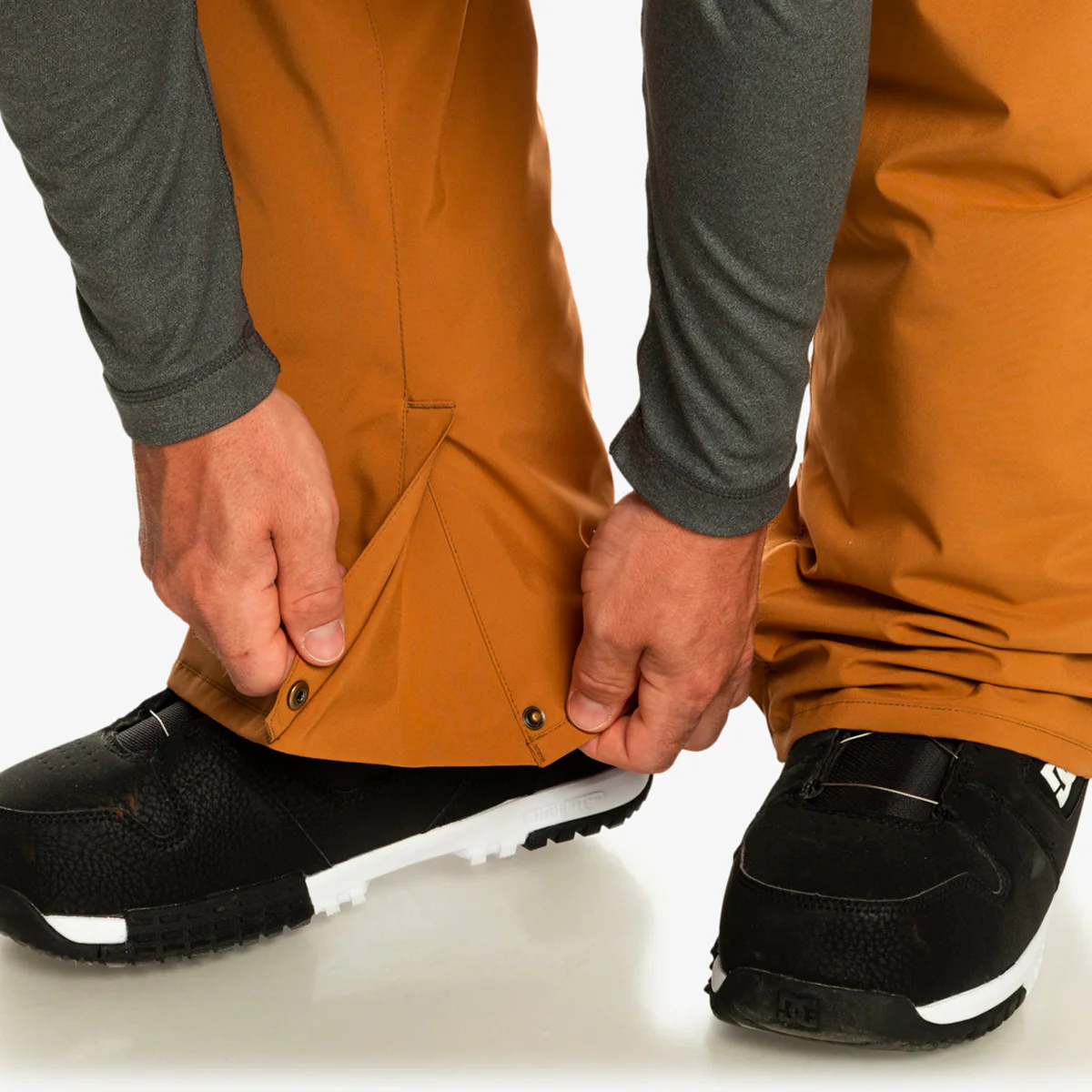 Quiksilver Estate 10K Snow Pants Bone Brown - Image 3