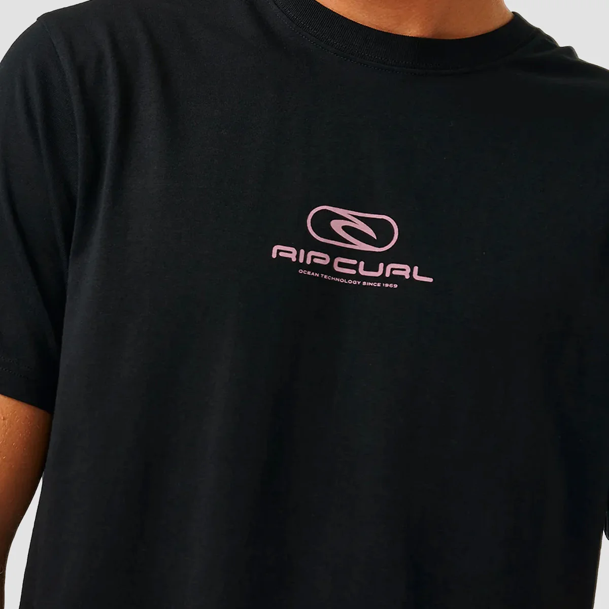 Rip Curl Pill Icon T-Shirt Black/Purple - Image 2