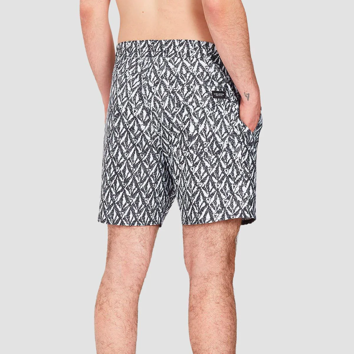 Volcom Justin Hager 17" Boardshorts White - Image 2