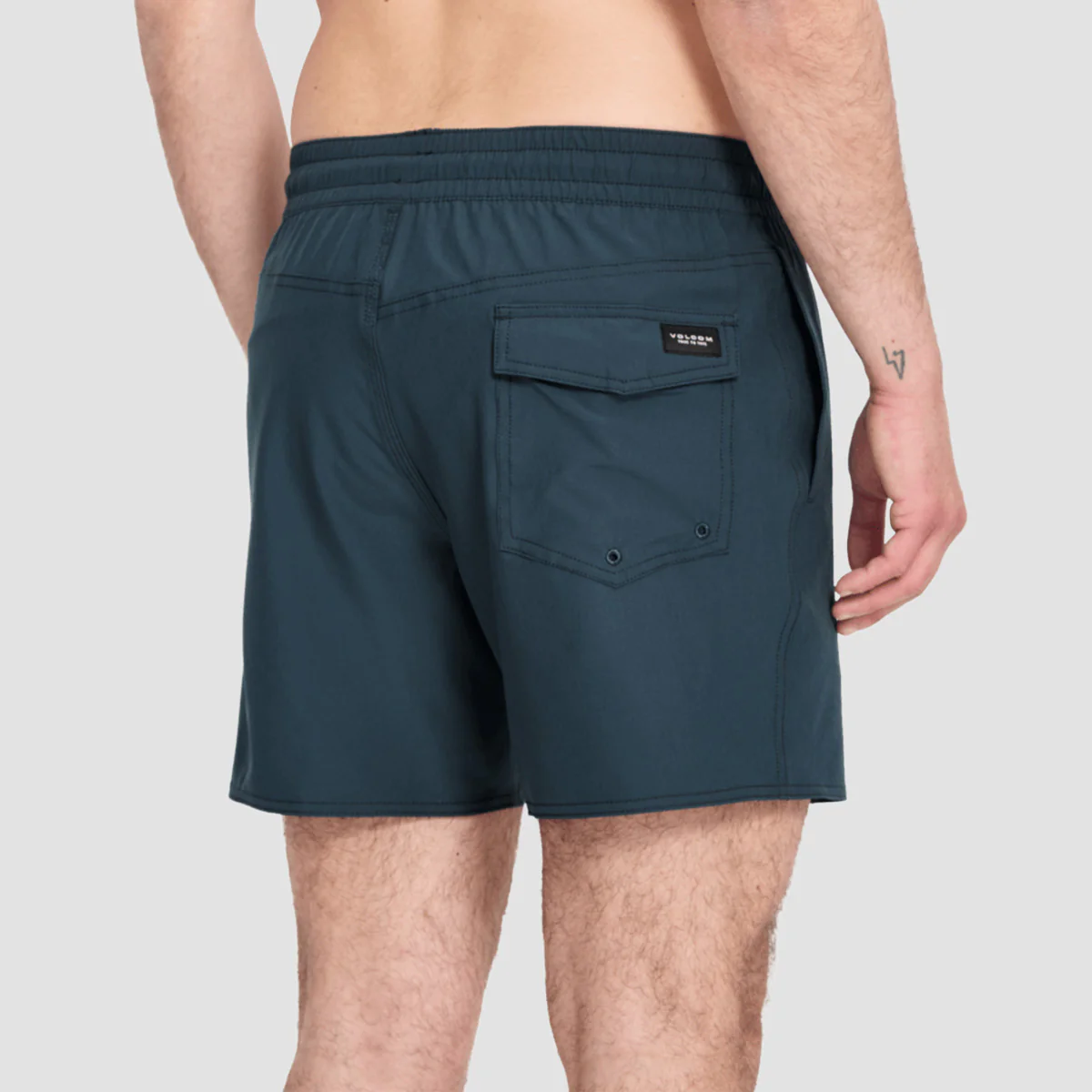 Volcom Lido Solid Trunk 16" Boardshorts Midnight Blue - Image 2